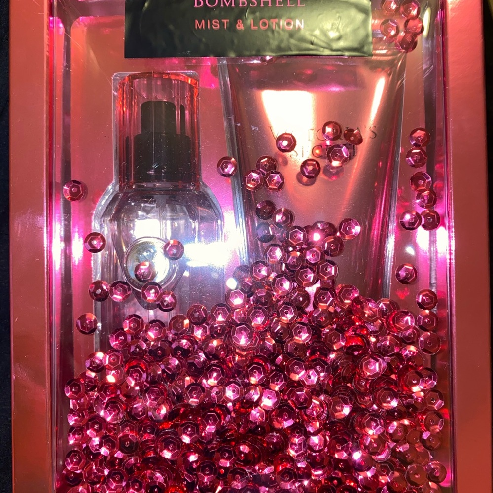 Victoria’s Secret Bombshell Mist & Lotion